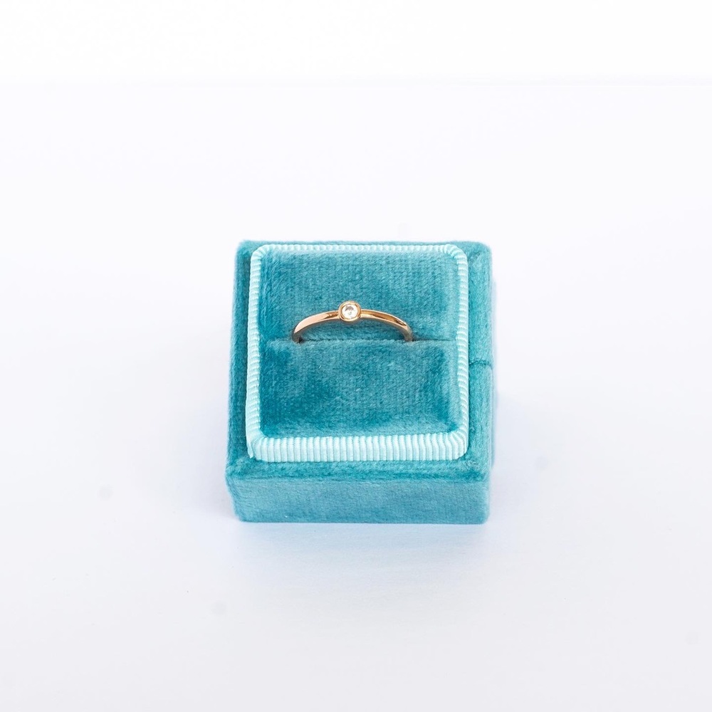 Banana Republic Delicate Stone Stackable Rings - Picture 4 of 4